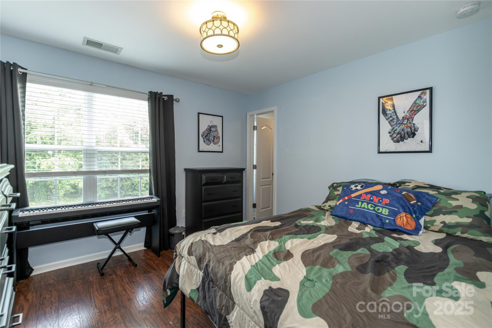 4924 Riverdale Dr Charlotte, NC 28273