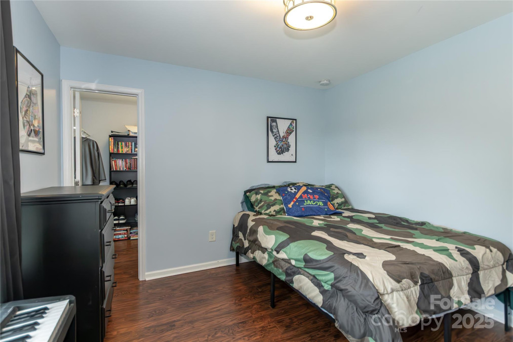 4924 Riverdale Dr Charlotte, NC 28273