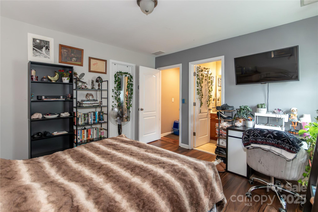 4924 Riverdale Dr Charlotte, NC 28273