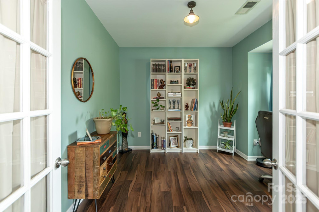 4924 Riverdale Dr Charlotte, NC 28273