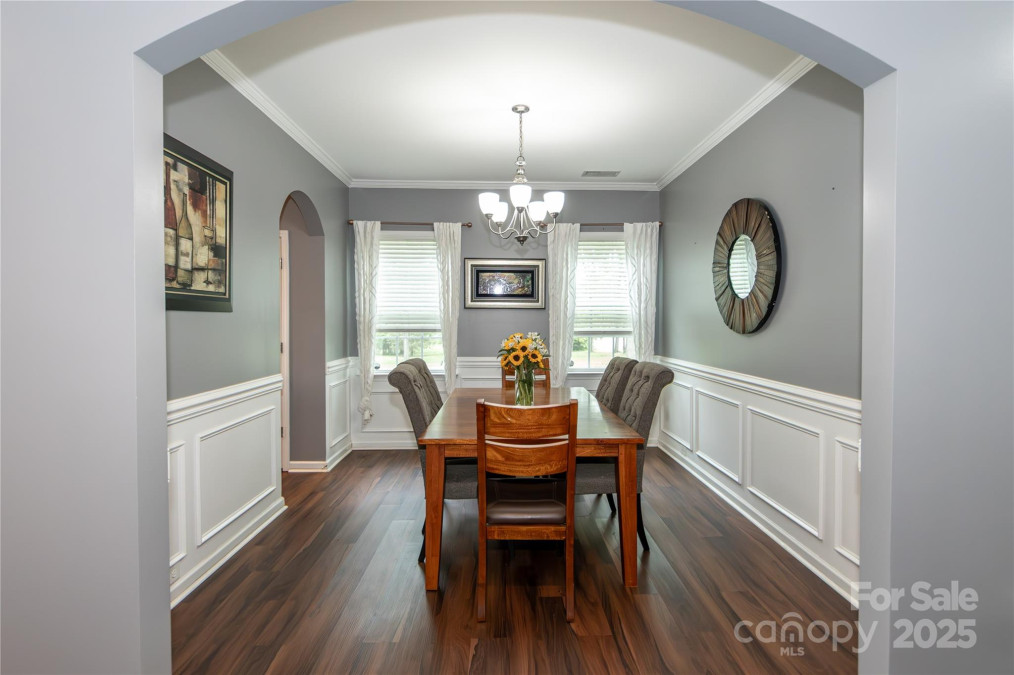 4924 Riverdale Dr Charlotte, NC 28273