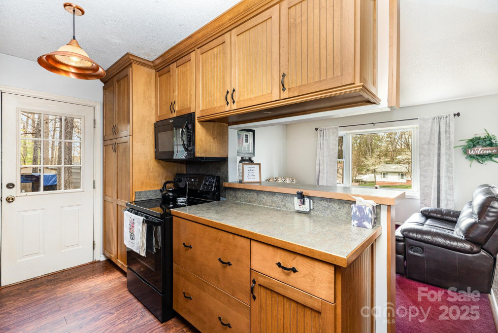 4603 Oakwood Cir Gastonia, NC 28056