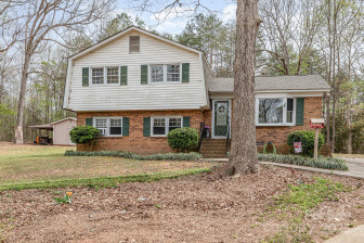 4603 Oakwood Cir Gastonia, NC 28056
