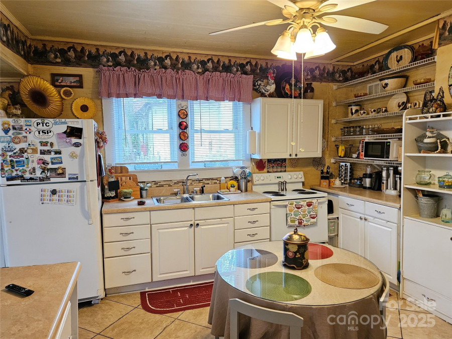 413 Morganton St Valdese, NC 28690