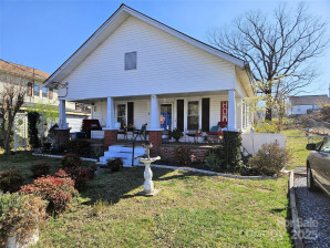 413 Morganton St Valdese, NC 28690