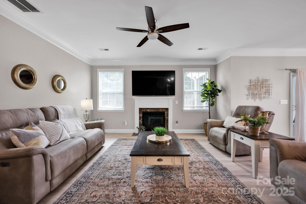 704 Fresia Dr Tega Cay, SC 29708