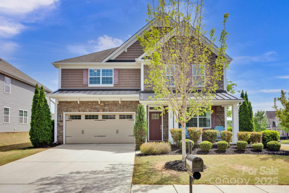 704 Fresia Dr Tega Cay, SC 29708