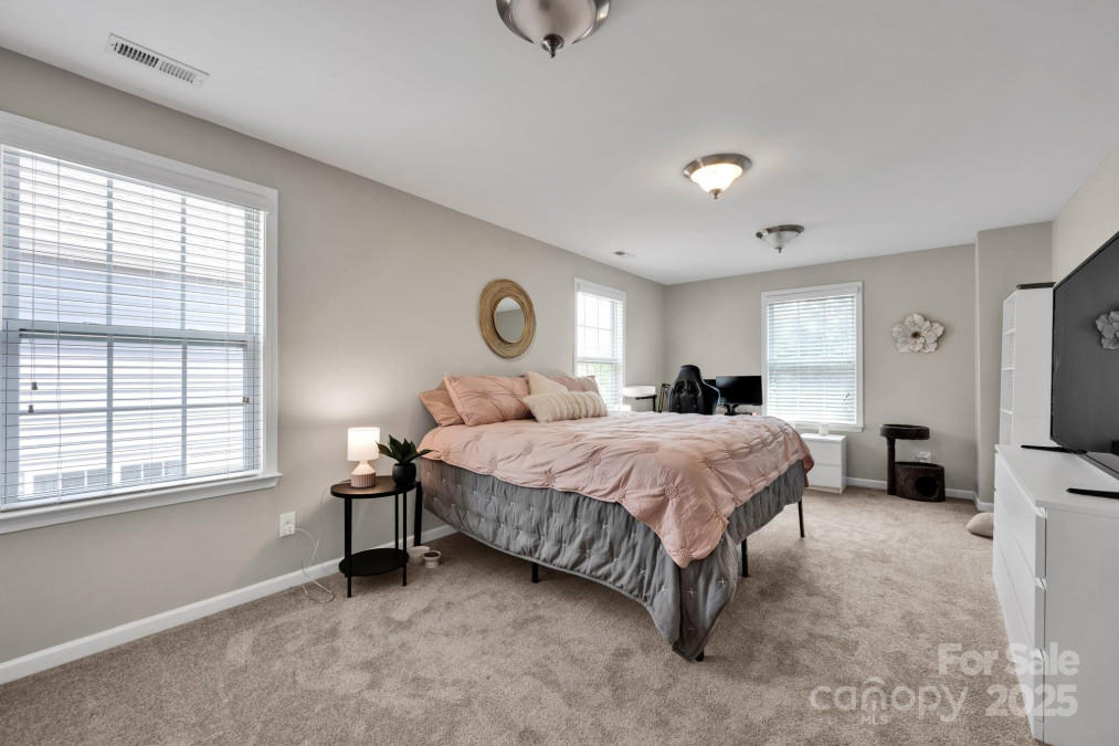 704 Fresia Dr Tega Cay, SC 29708