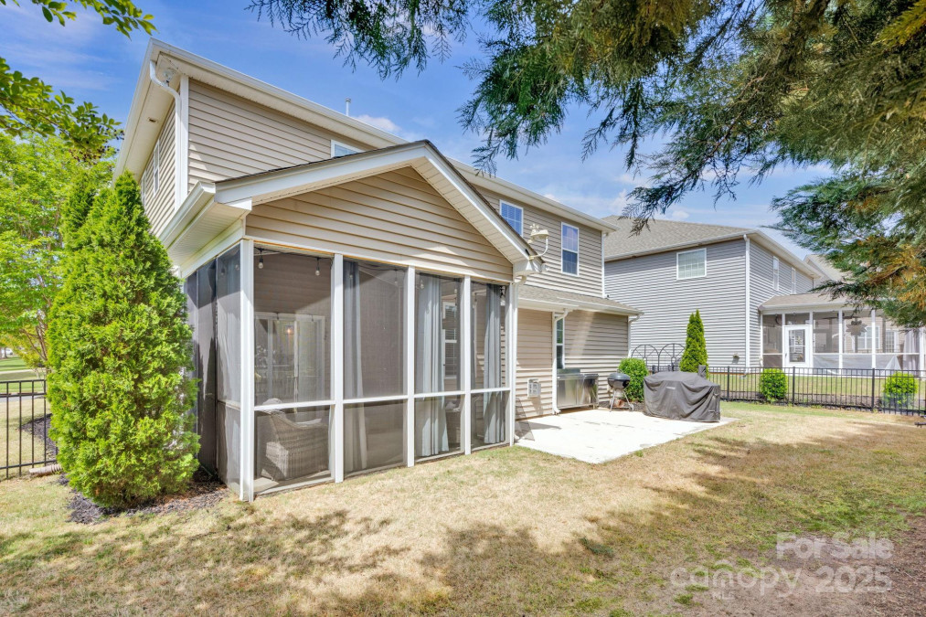 704 Fresia Dr Tega Cay, SC 29708
