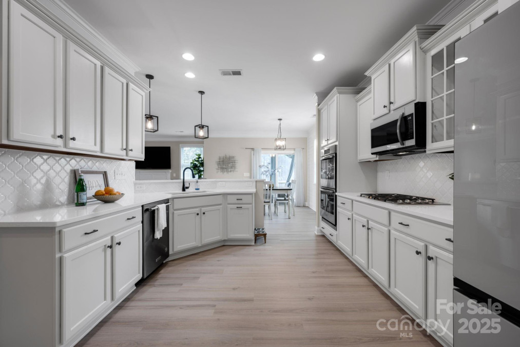 704 Fresia Dr Tega Cay, SC 29708