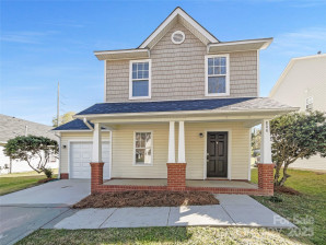 808 Raindrops Rd Gastonia, NC 28054