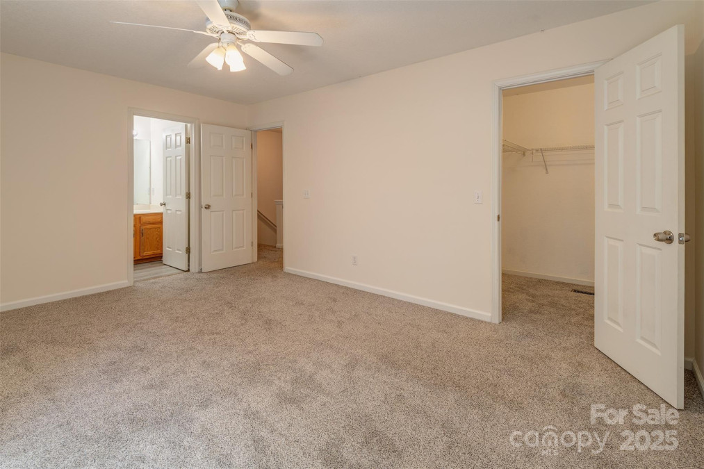 9 Willoughby Run Dr Asheville, NC 28803