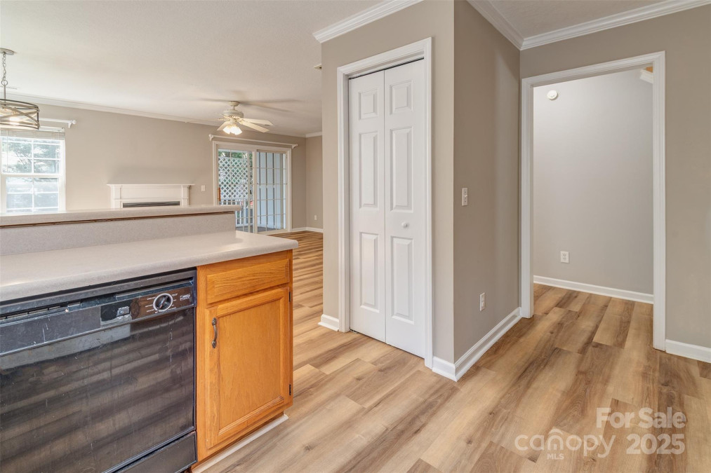 9 Willoughby Run Dr Asheville, NC 28803
