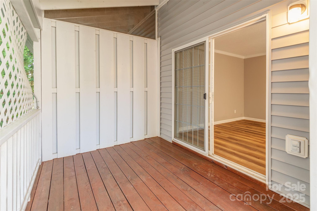 9 Willoughby Run Dr Asheville, NC 28803
