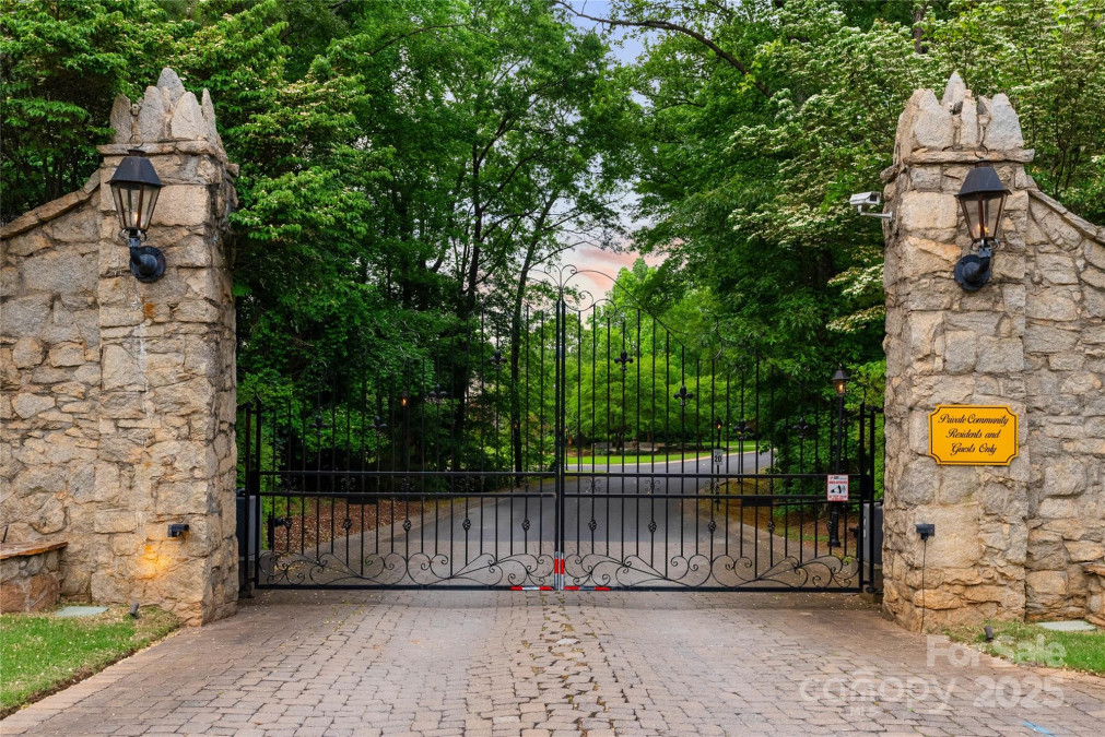 325 Ivy Arbor Cir Rock Hill, SC 29732