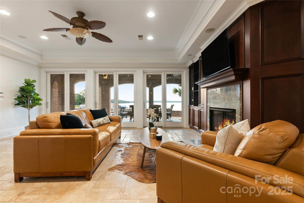325 Ivy Arbor Cir Rock Hill, SC 29732