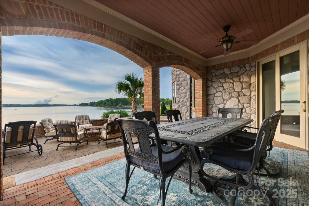 325 Ivy Arbor Cir Rock Hill, SC 29732