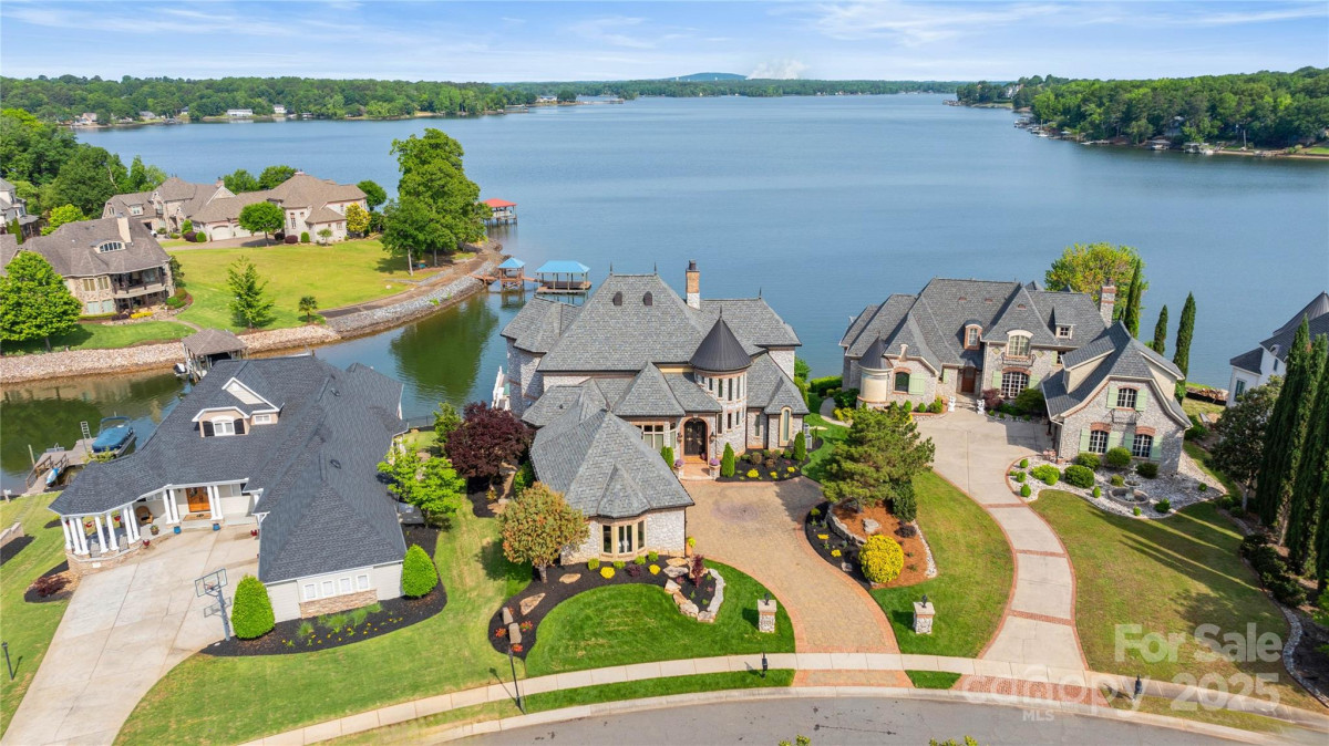 325 Ivy Arbor Cir Rock Hill, SC 29732