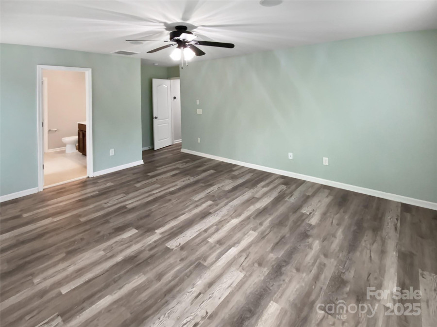 1082 Wallace Lake Rd Fort Mill, SC 29707