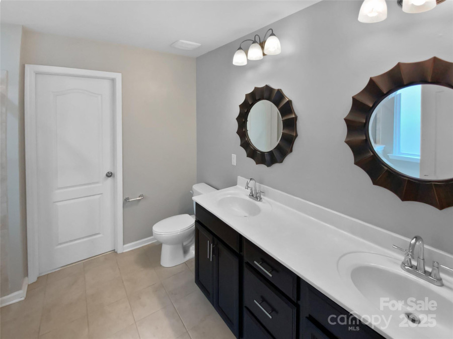 1082 Wallace Lake Rd Fort Mill, SC 29707