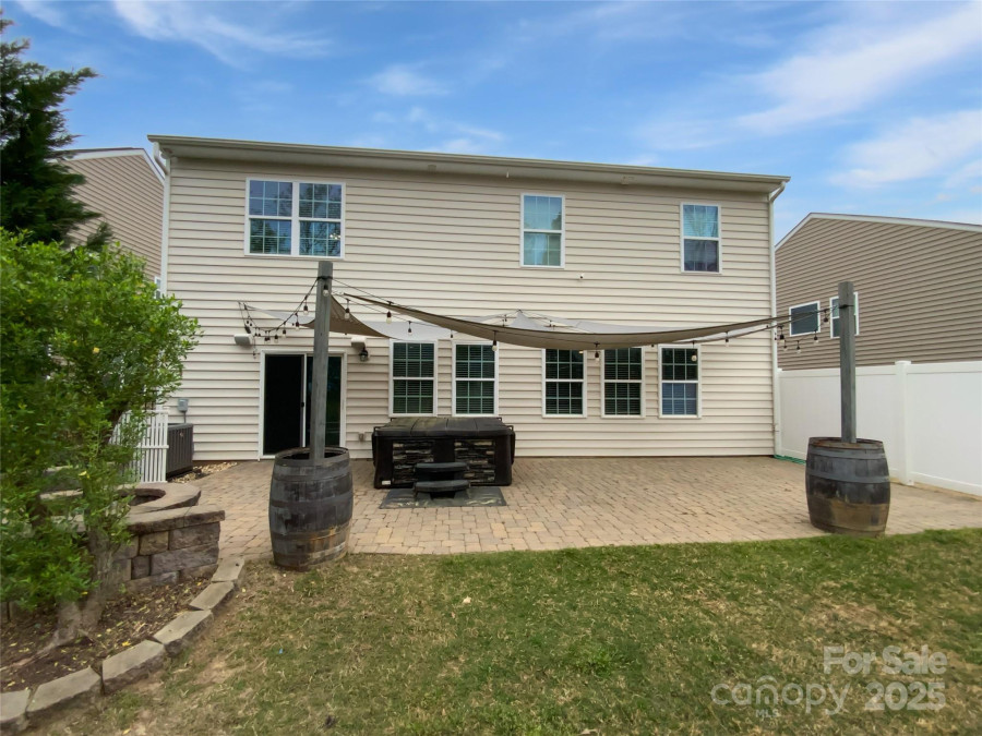 1082 Wallace Lake Rd Fort Mill, SC 29707
