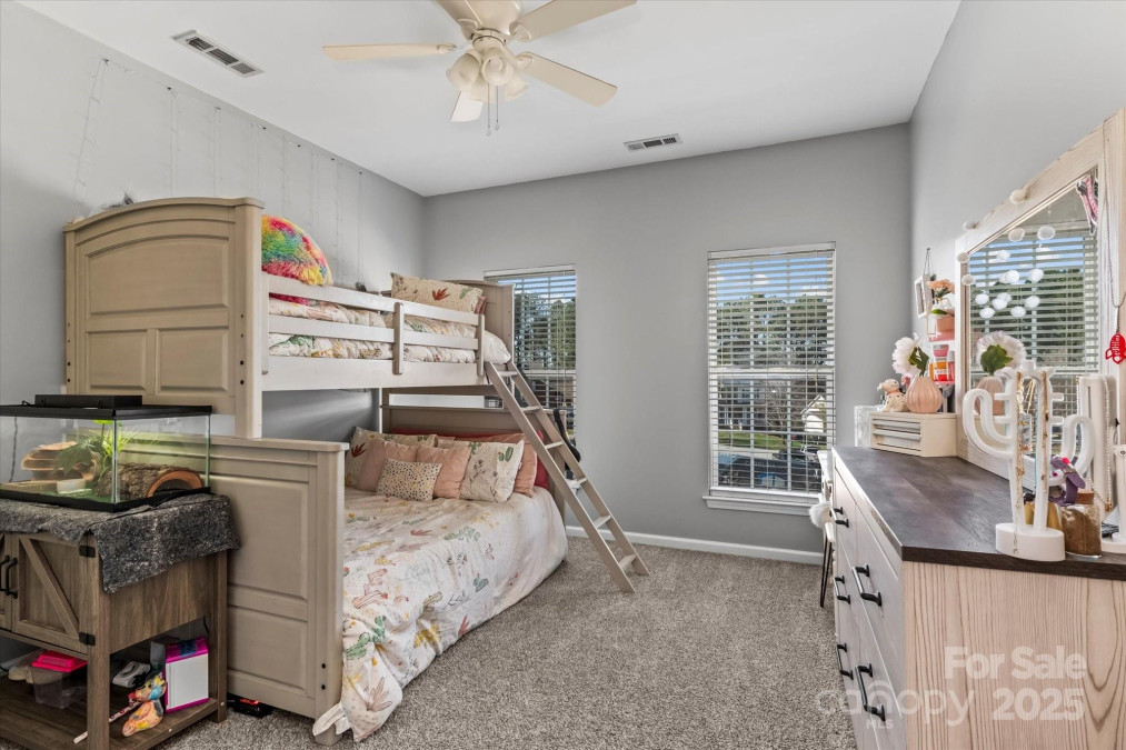 1840 Sapona Ct Denver, NC 28037
