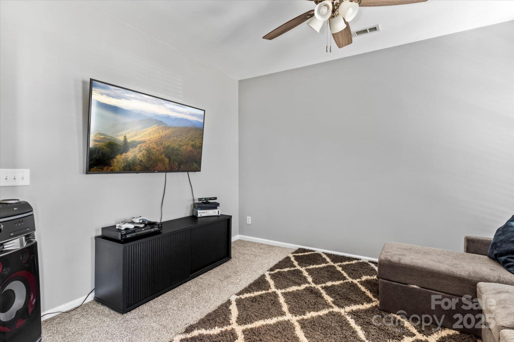 1840 Sapona Ct Denver, NC 28037