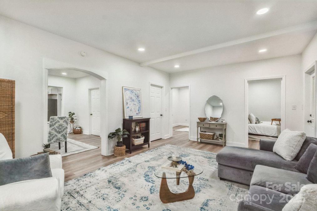 221 Davis Ave Newton, NC 28658