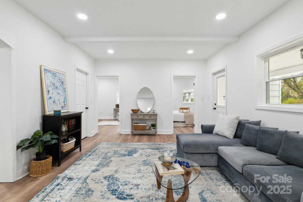 221 Davis Ave Newton, NC 28658
