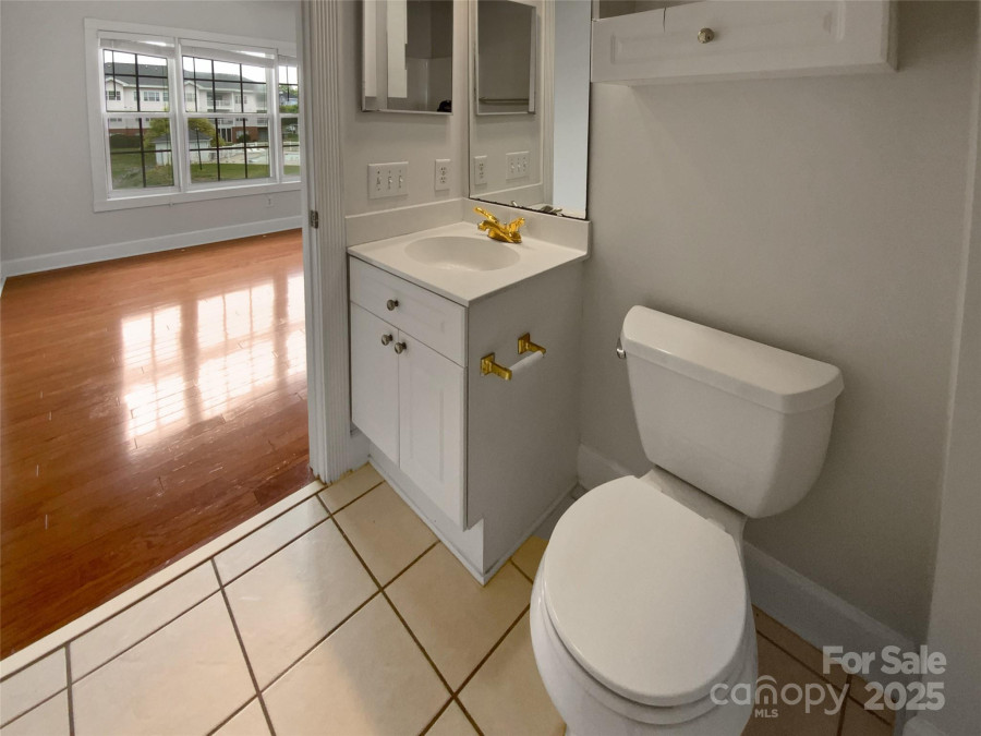 8929 Meadow Vista Rd Charlotte, NC 28213