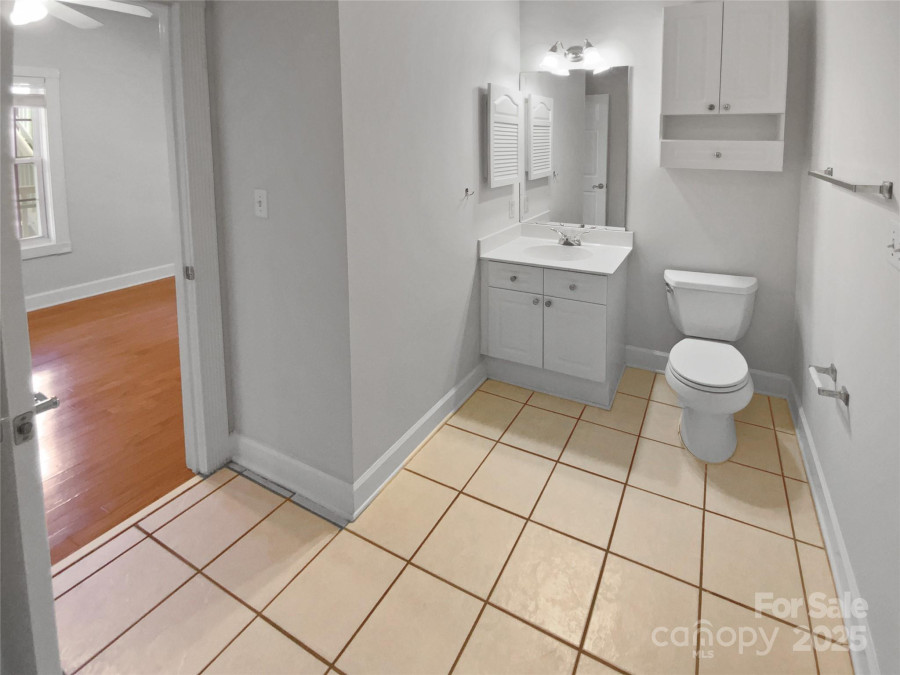 8929 Meadow Vista Rd Charlotte, NC 28213