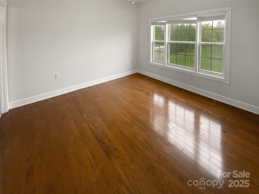 8929 Meadow Vista Rd Charlotte, NC 28213