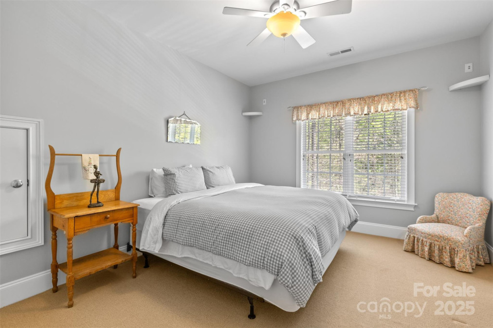 2731 Laugenour Pl Kannapolis, NC 28081