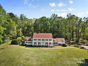 1233 General Hoke Dr Lincolnton, NC 28092