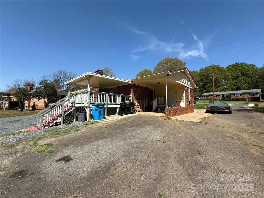 9716 Sunway Dr Mint Hill, NC 28227