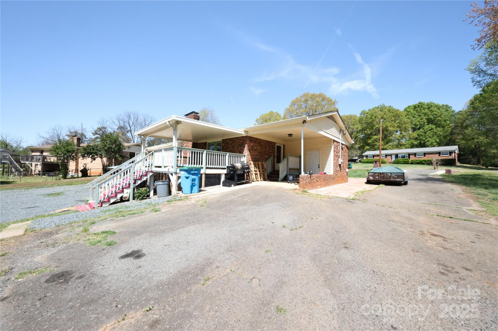 9716 Sunway Dr Mint Hill, NC 28227