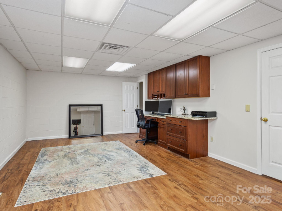 235 Petersburg View Dr Marshall, NC 28753
