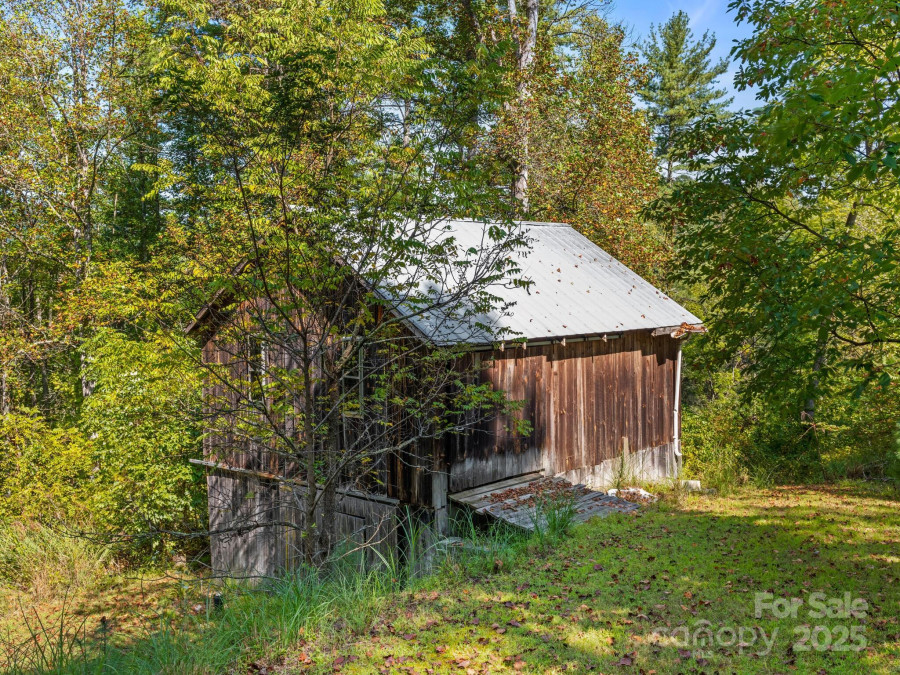 235 Petersburg View Dr Marshall, NC 28753