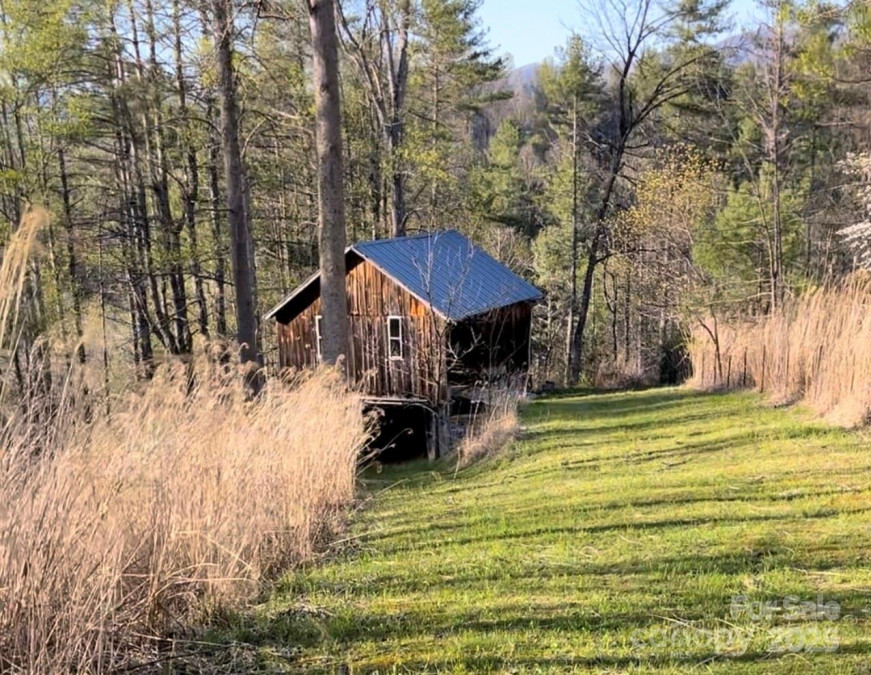 235 Petersburg View Dr Marshall, NC 28753