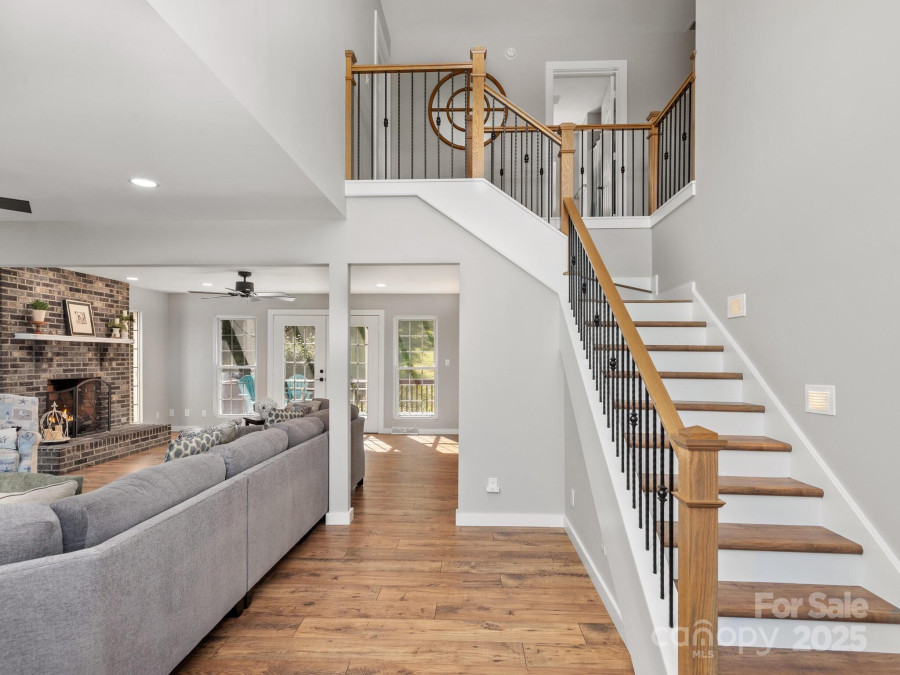 235 Petersburg View Dr Marshall, NC 28753