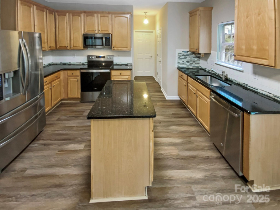 9527 Scotland Hall Ct Charlotte, NC 28277