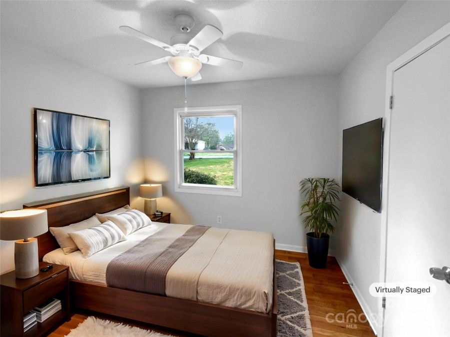 827 Ford Dr Lowell, NC 28098