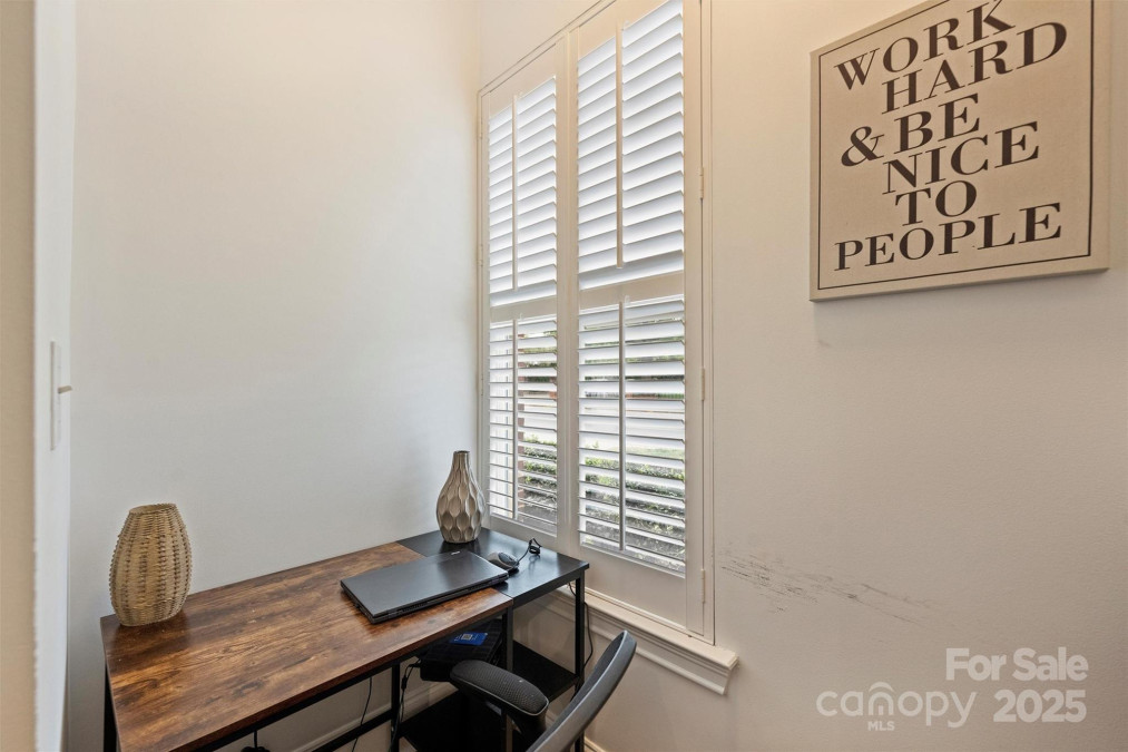 2934 Selwyn Ave Charlotte, NC 28209