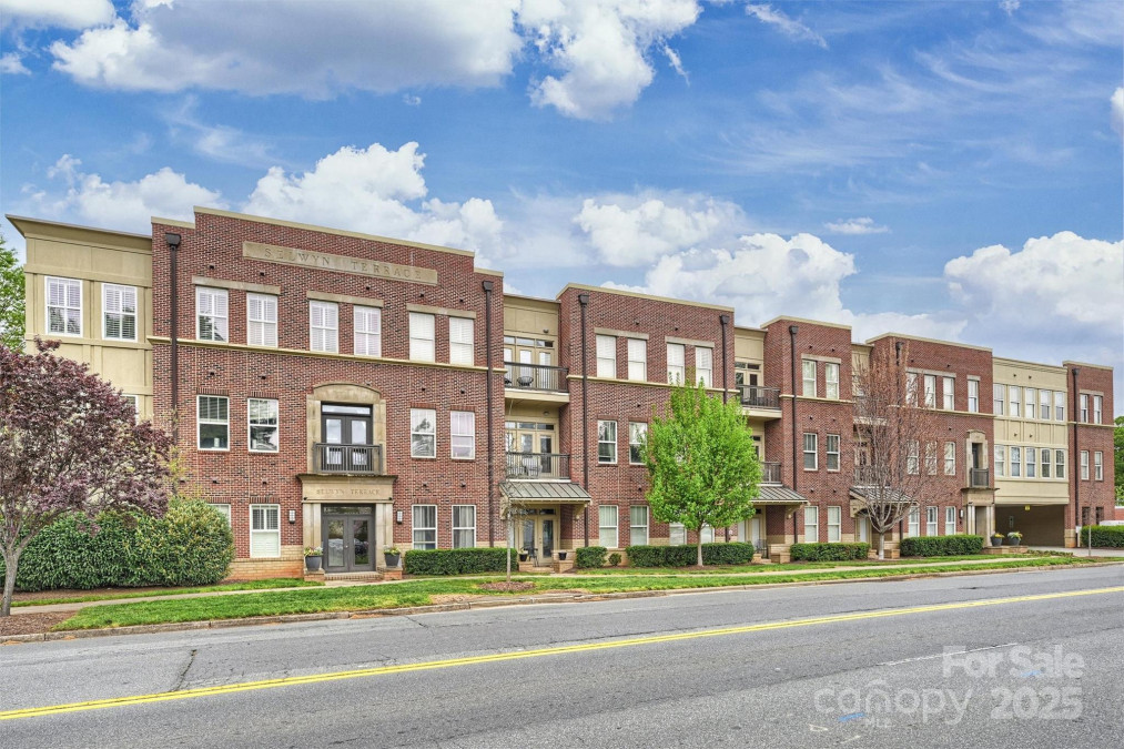 2934 Selwyn Ave Charlotte, NC 28209