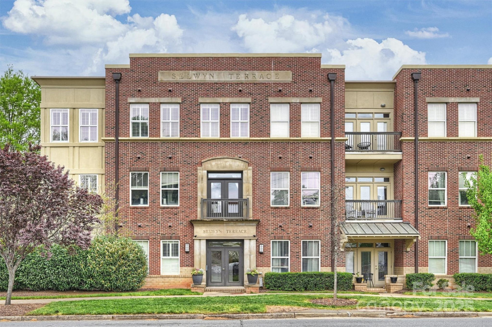 2934 Selwyn Ave Charlotte, NC 28209