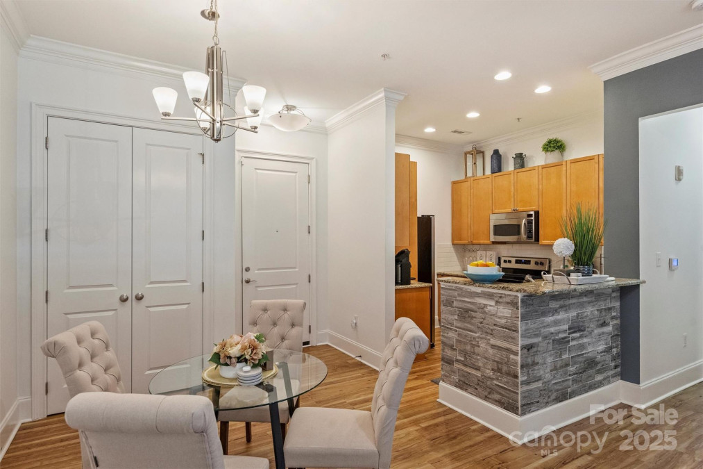 2934 Selwyn Ave Charlotte, NC 28209