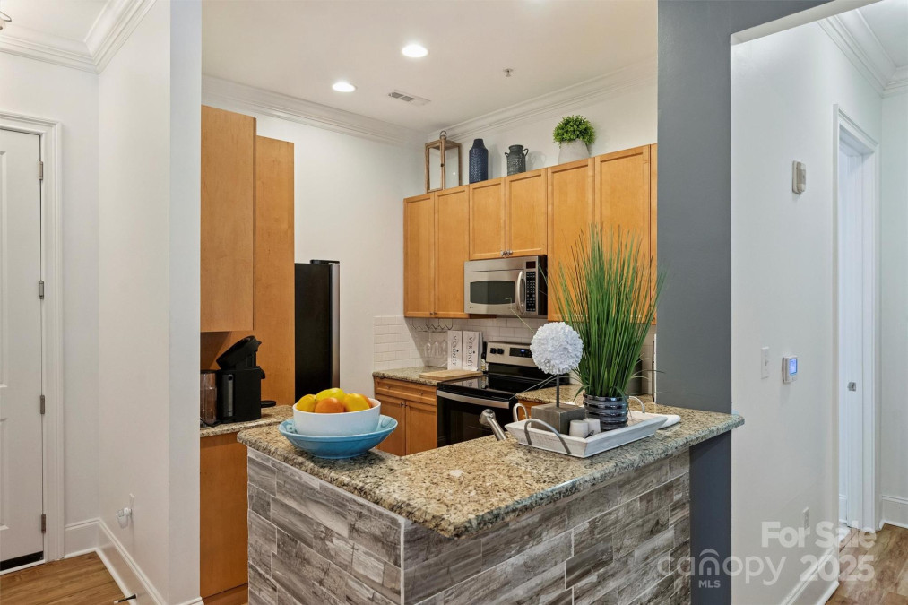 2934 Selwyn Ave Charlotte, NC 28209