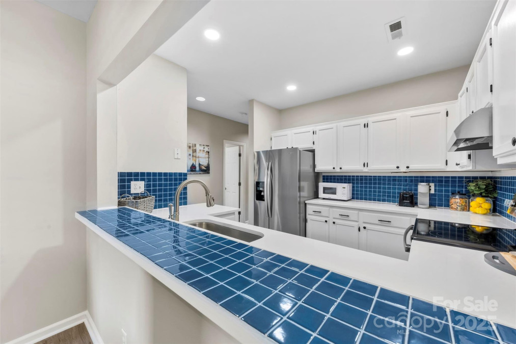 3224 Selwyn Farms Ln Charlotte, NC 28209