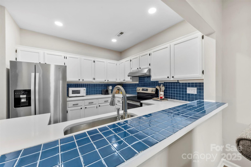 3224 Selwyn Farms Ln Charlotte, NC 28209