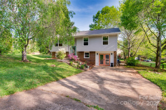 7 Guinevere Ct Asheville, NC 28806